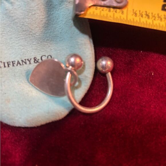 Tiffany & Co. Silver Heart Key Ring - Picture 4 of 4